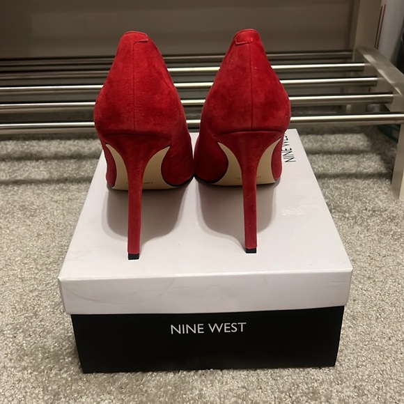 Red Heels - Suede - NINE WEST - Never Worn - Picture 3 of 7